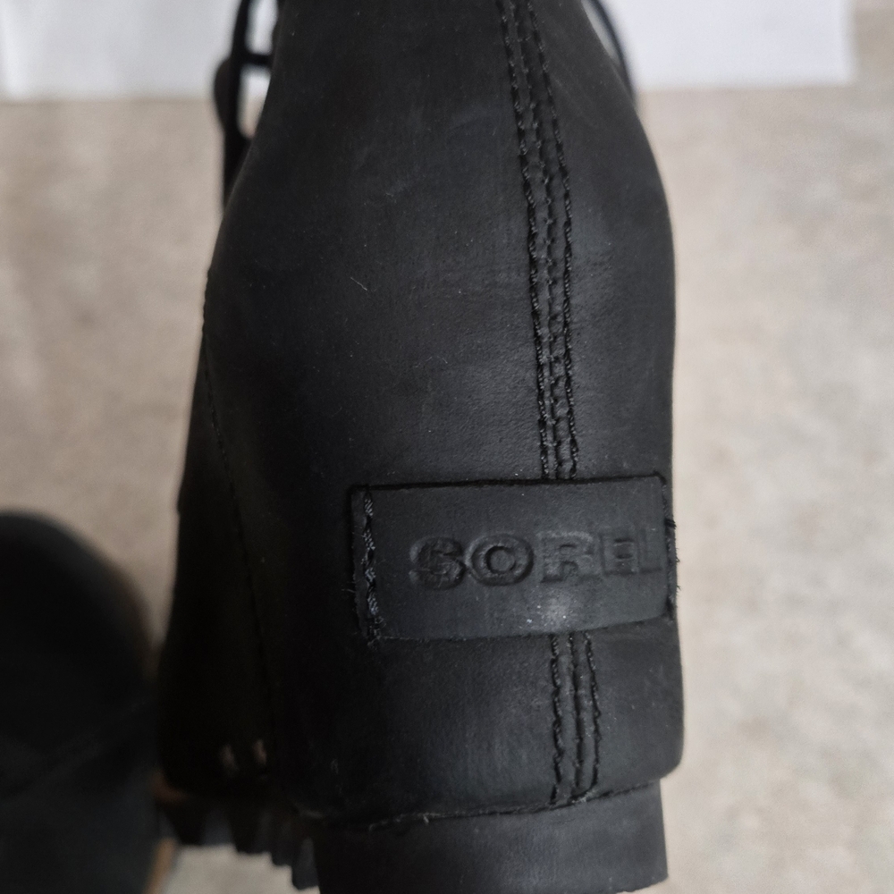 Sorel Black Lace-Up Women's Boots - Picture 4 of 12